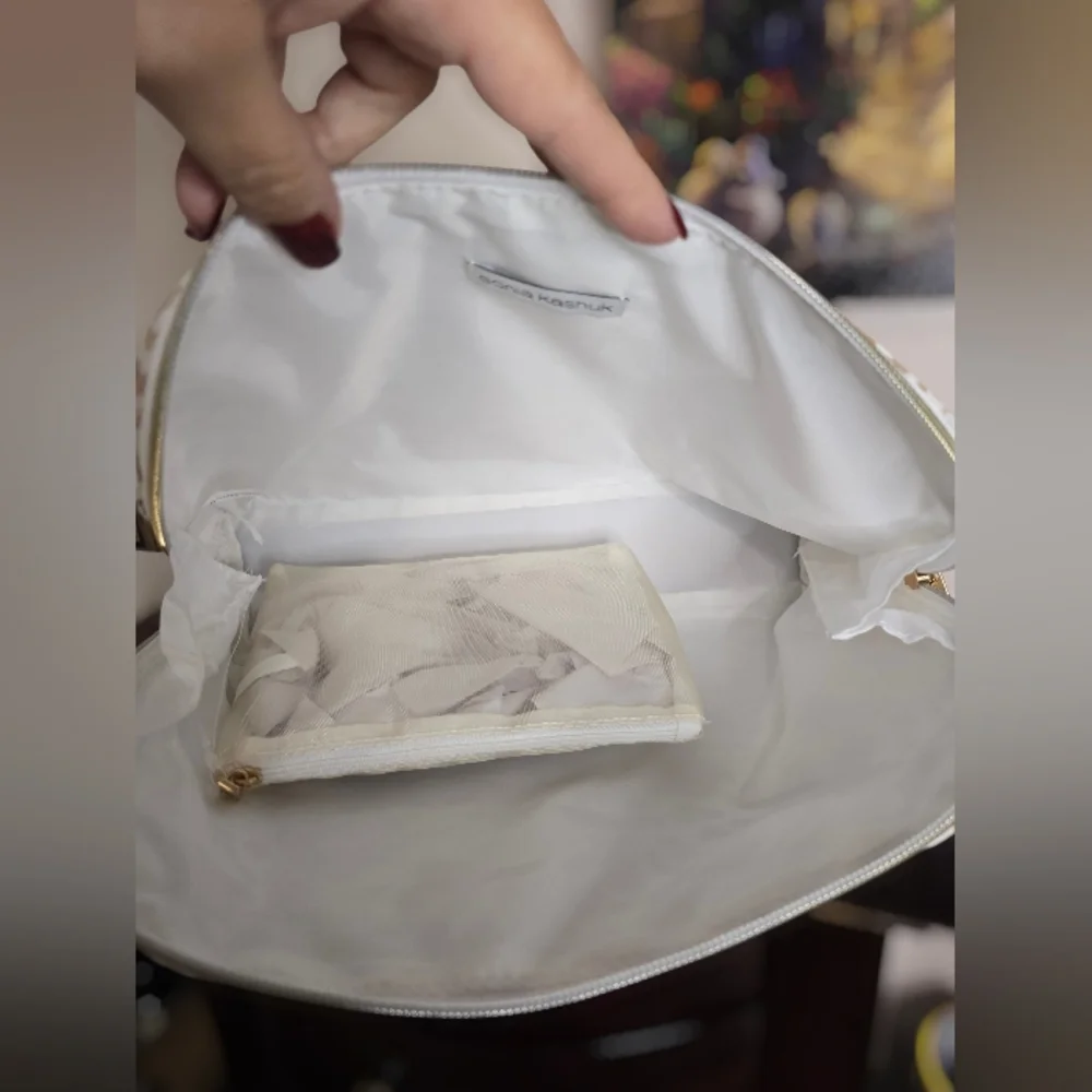 Sonia Kashuk Self-Care Beauty Bundle | Skincare & Accessories - Picture 2 of 7